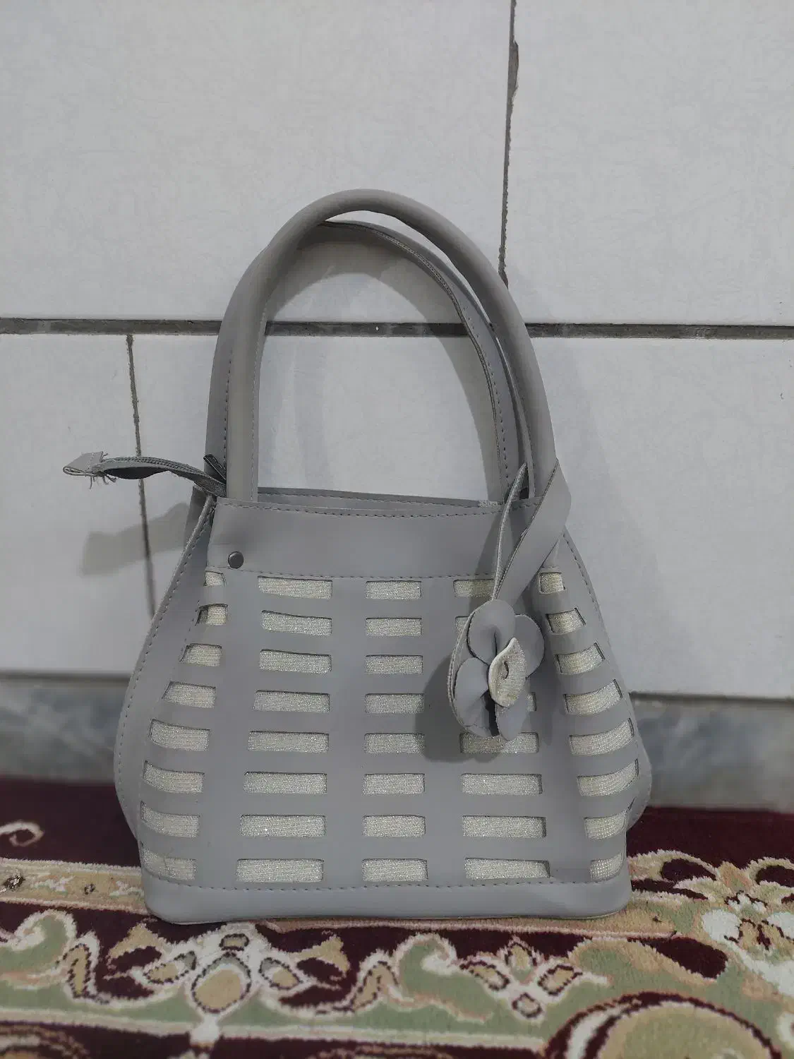 کیف|کیف، کفش، کمربند|زرند, |دیوار