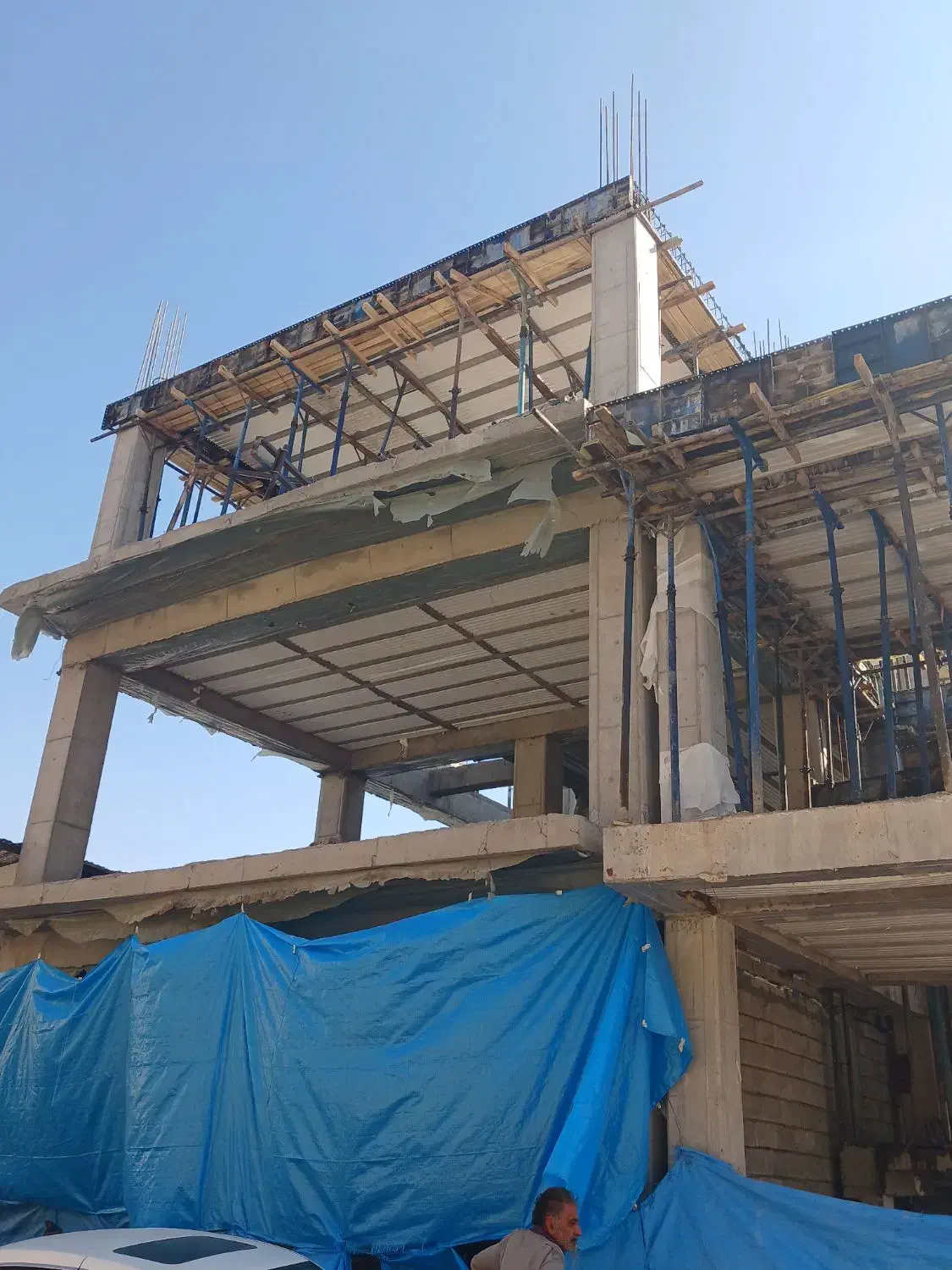 پیش فروش آپارتمان۱۲۰ متری/قطعی/ پارک مطهری|پیش‌فروش املاک|کرمان, |دیوار