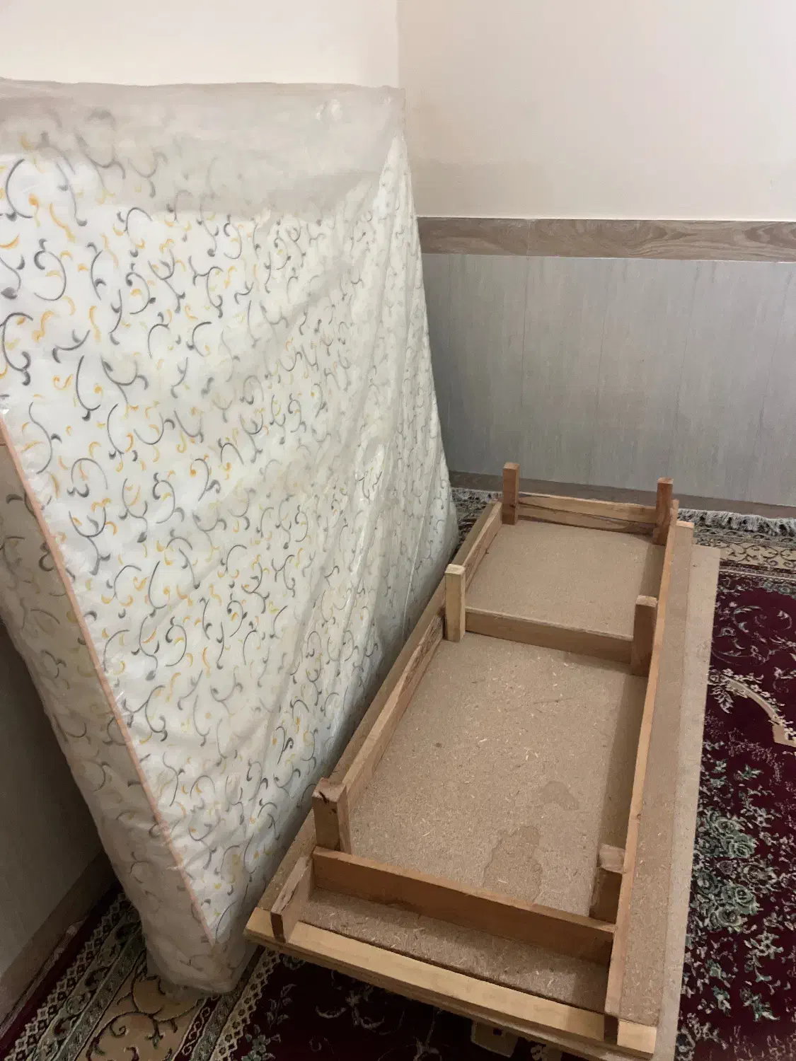 تخت خواب|تشک تختخواب|سیرجان, |دیوار