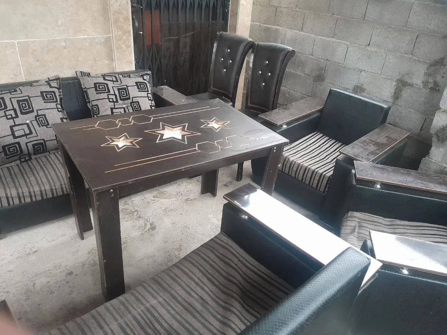 مبل|مبلمان خانگی و میز عسلی|لشت نشا, |دیوار