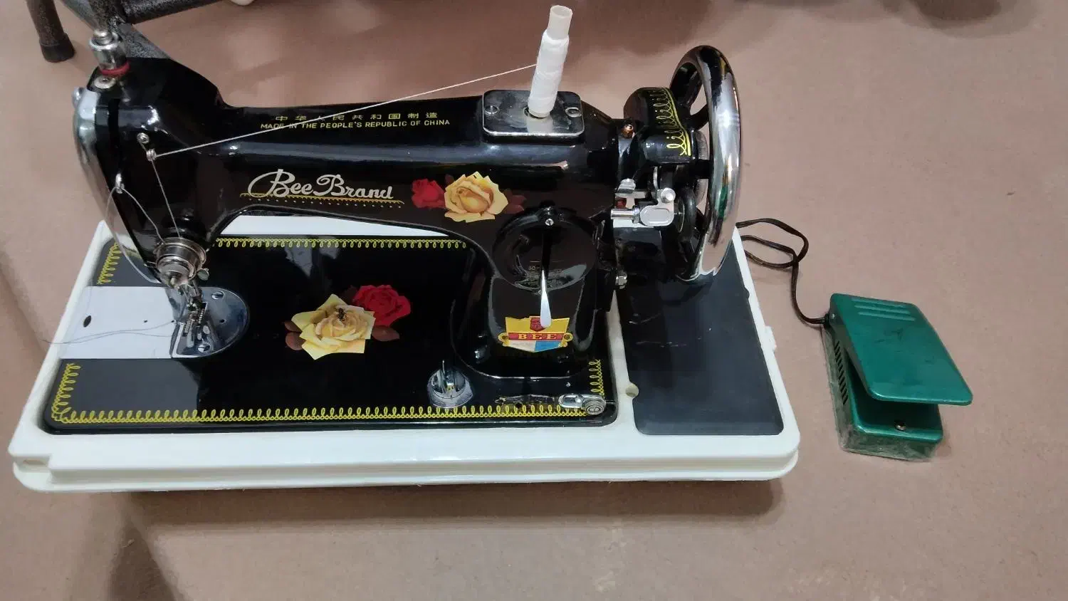 چرخ خیاطی دوگل|لوازم خیاطی و بافتنی|یزد, |دیوار