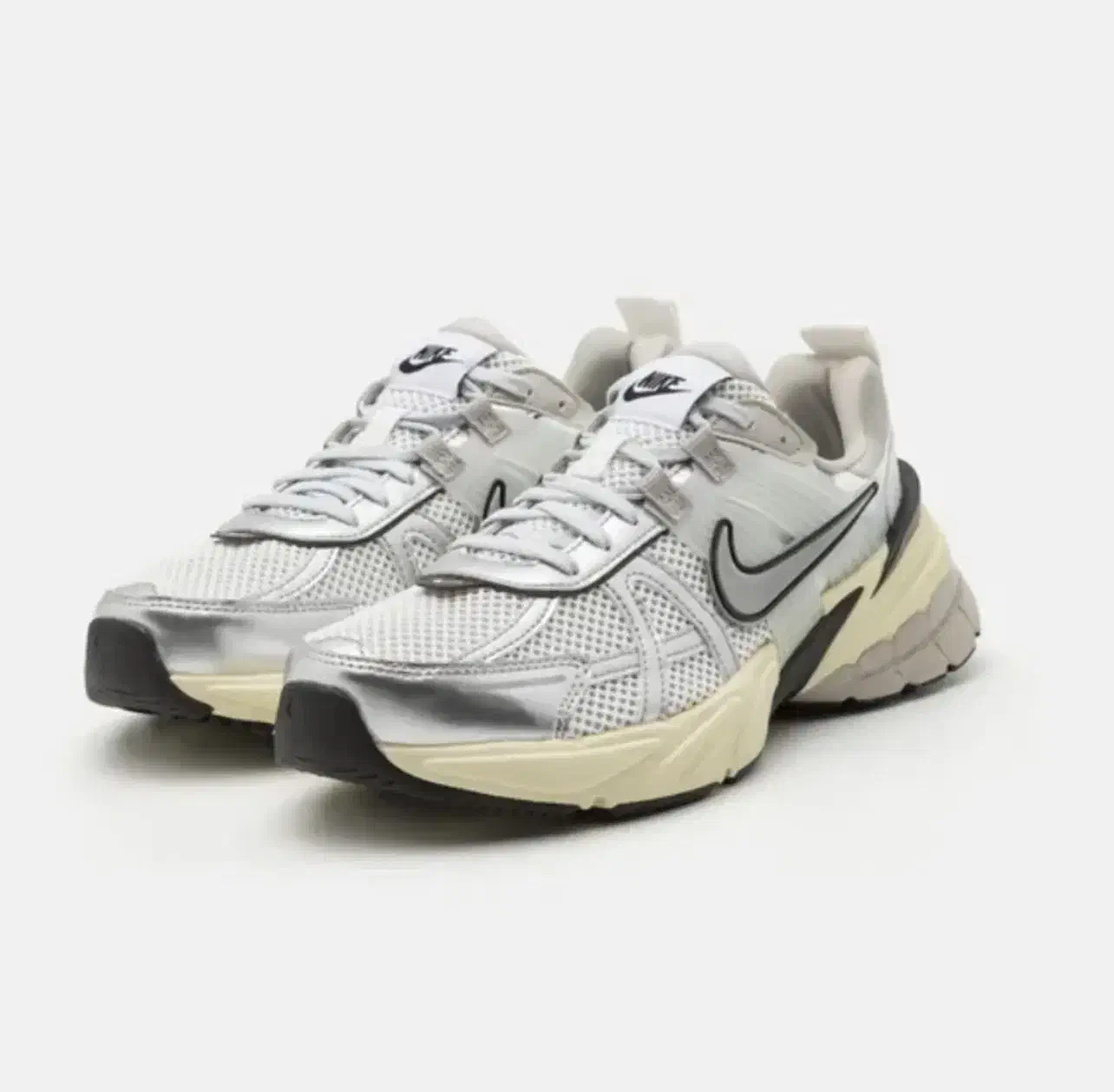 کفش نایکی مدل v2k زنانه سایز ۳۸|کیف، کفش، کمربند|تهران, دروس|دیوار