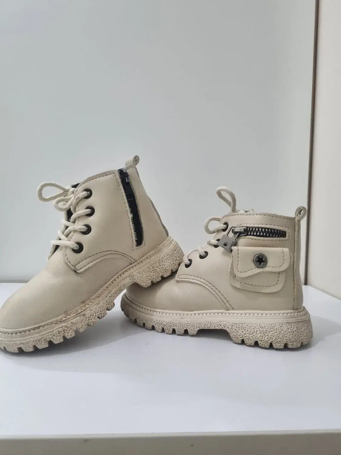 بوت بچگانه سایز 26|کفش و لباس بچه|قزوین, |دیوار