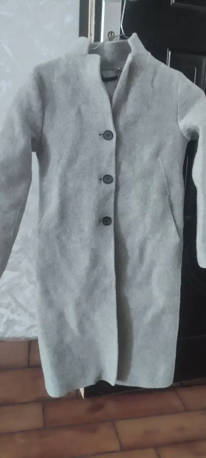 پالتو ی تمیزو نو|لباس|تربتحیدریه, حسنی بالا|دیوار