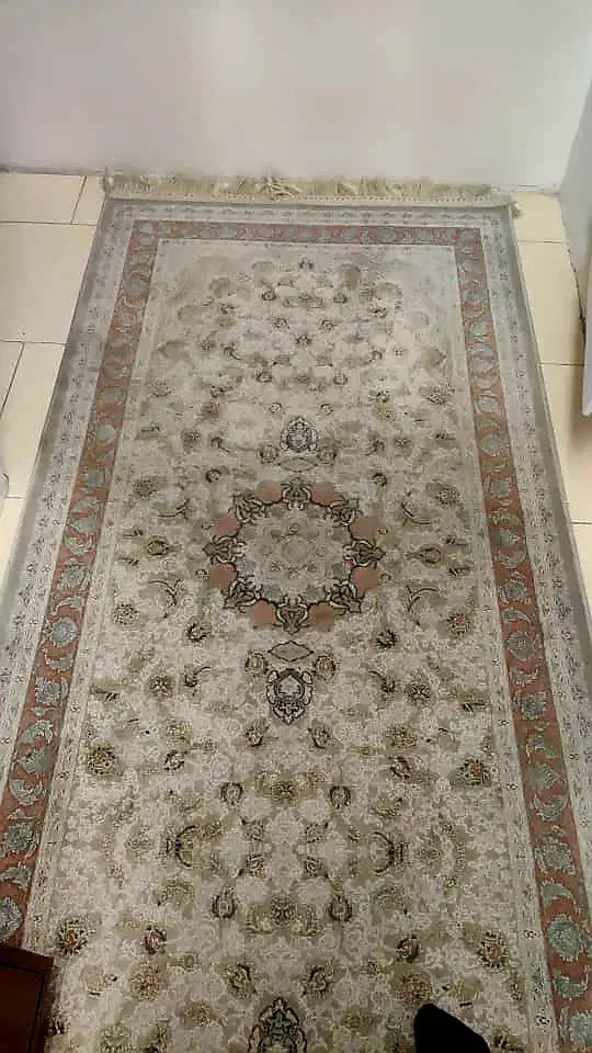 یک تخته فرش ۴متری ۱۲۰۰شانه در حد نو|فرش|تهران, خاک سفید|دیوار