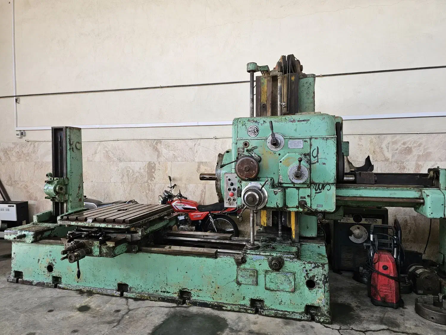 دستگاه تراش بورینگ ۹۰روسی|ماشینآلات صنعتی|اراک, |دیوار