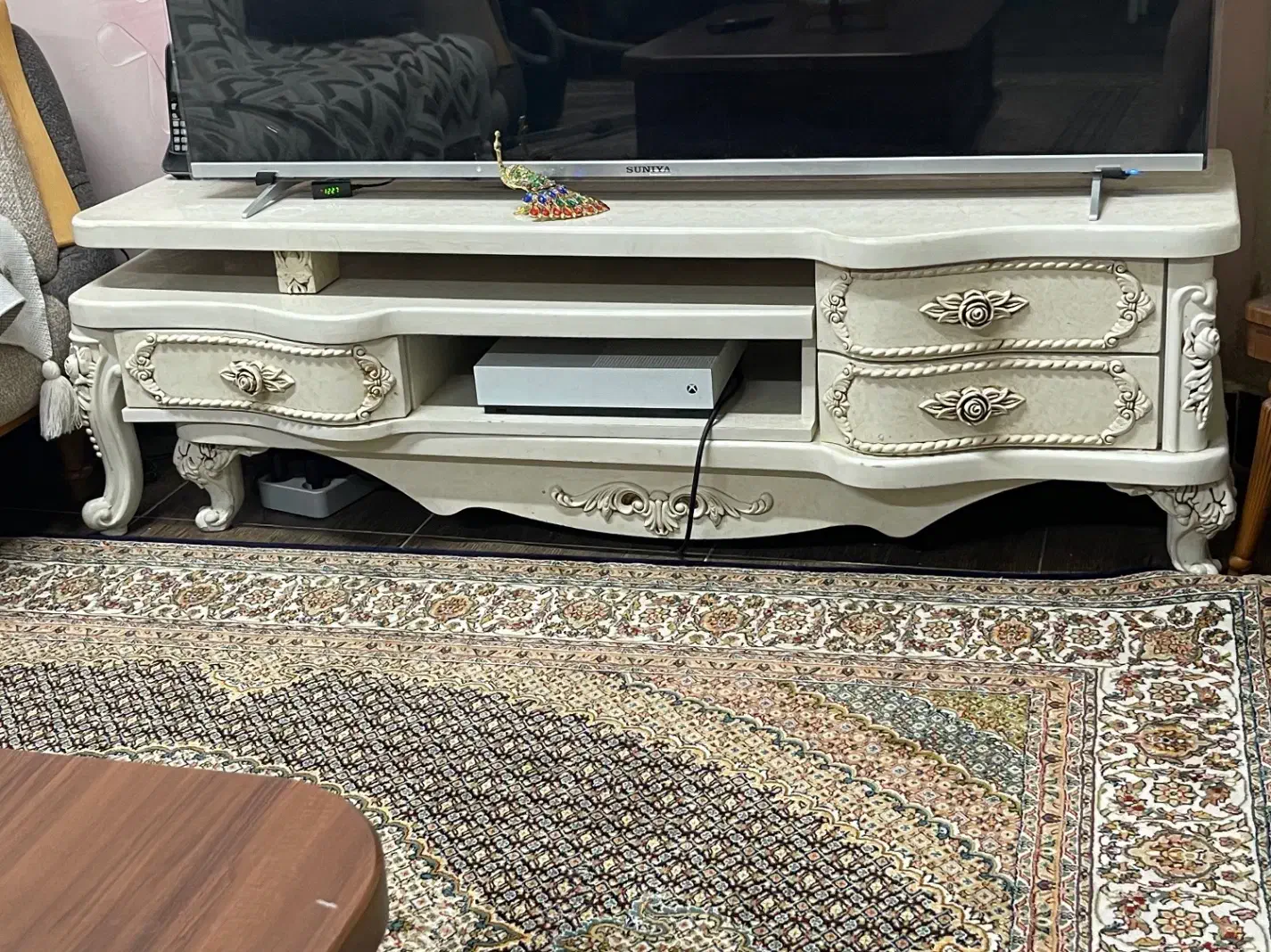 میز تی وی|میز تلویزیون|رشت, دخانیات|دیوار