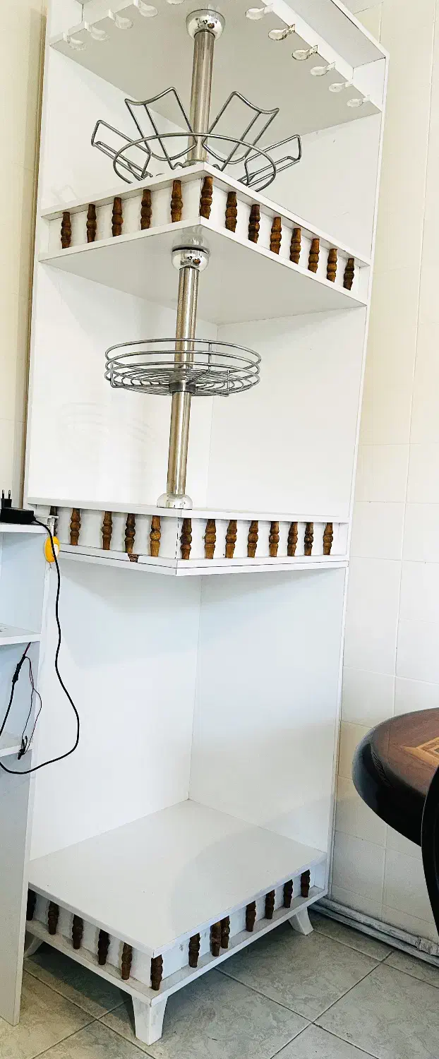 تجهیزات سالن|آرایشگاه و سالن‌های زیبایی|گرگان, |دیوار