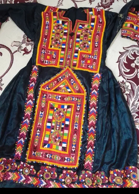 چند دست لباس درحد نو|لباس|فاضل آباد, |دیوار