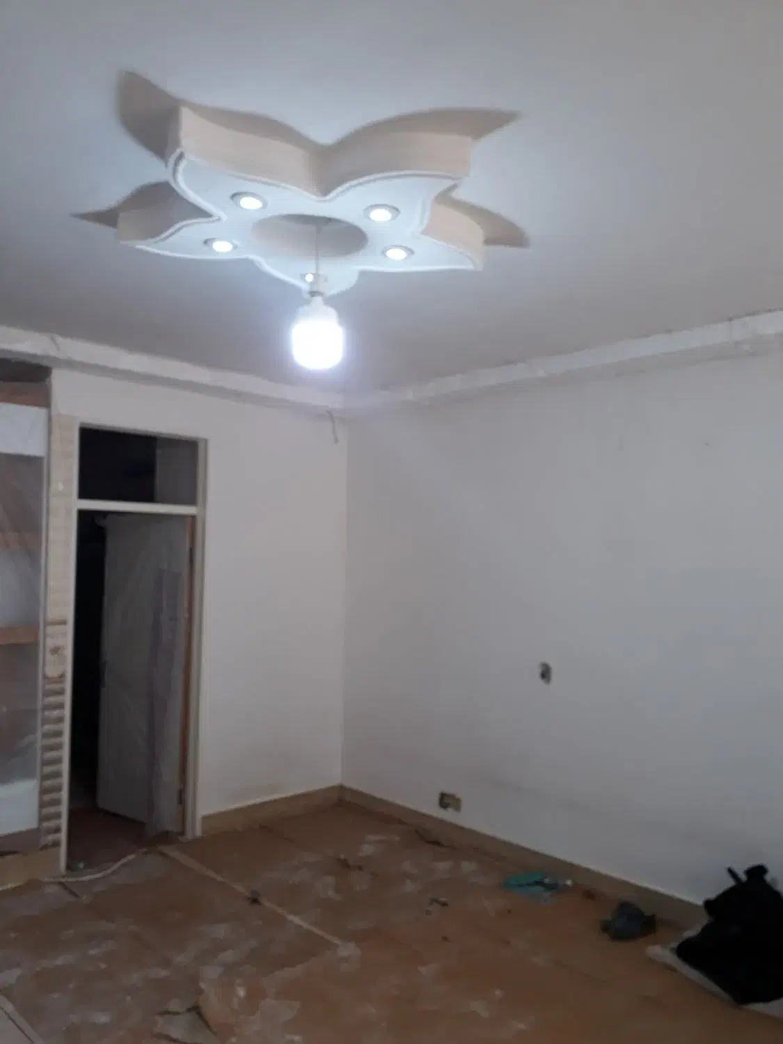 کچ خاک سفید|خدمات پیشه و مهارت|سنقر, |دیوار