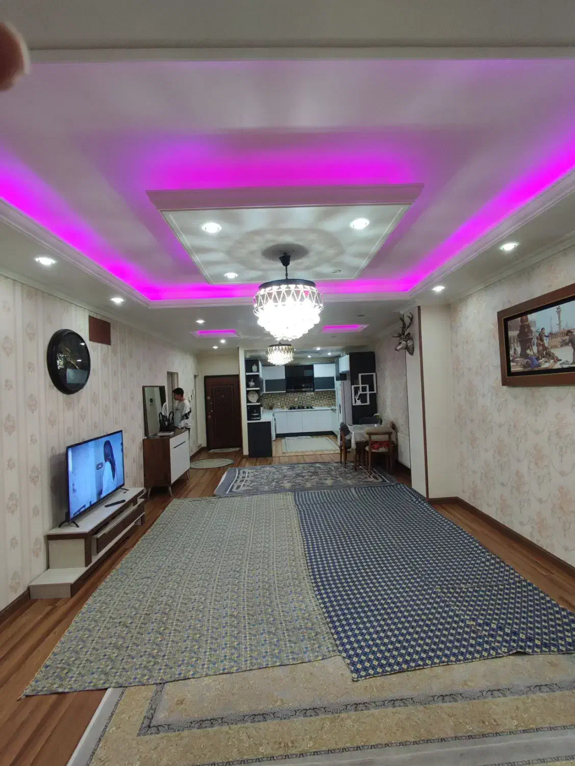 فروش واحد۹۶ متری با پارکینگ در شهرک رسالت|فروش آپارتمان|نسیم‌شهر, |دیوار