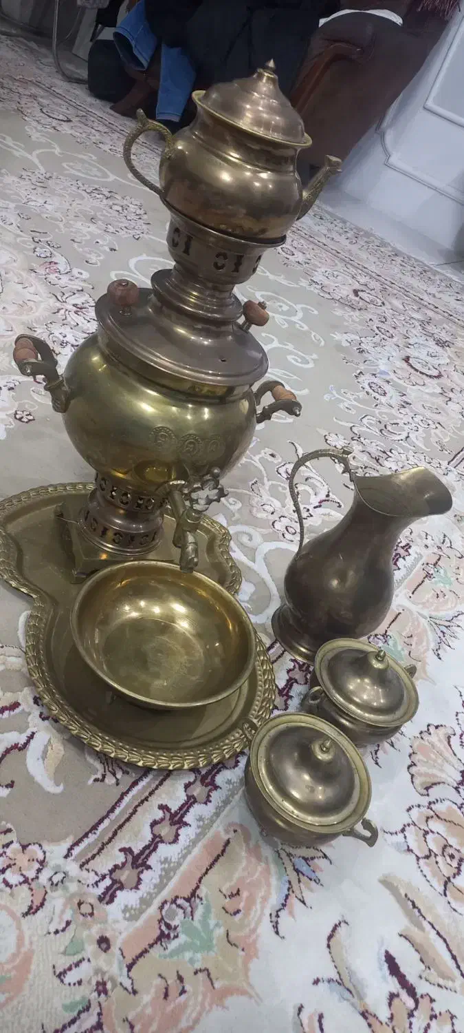 سماور برنجی زغالی قوری کاسه پارچ،وقندون.|سماور، چایساز، قهوهساز|مشهد, تربیت (صدف)|دیوار