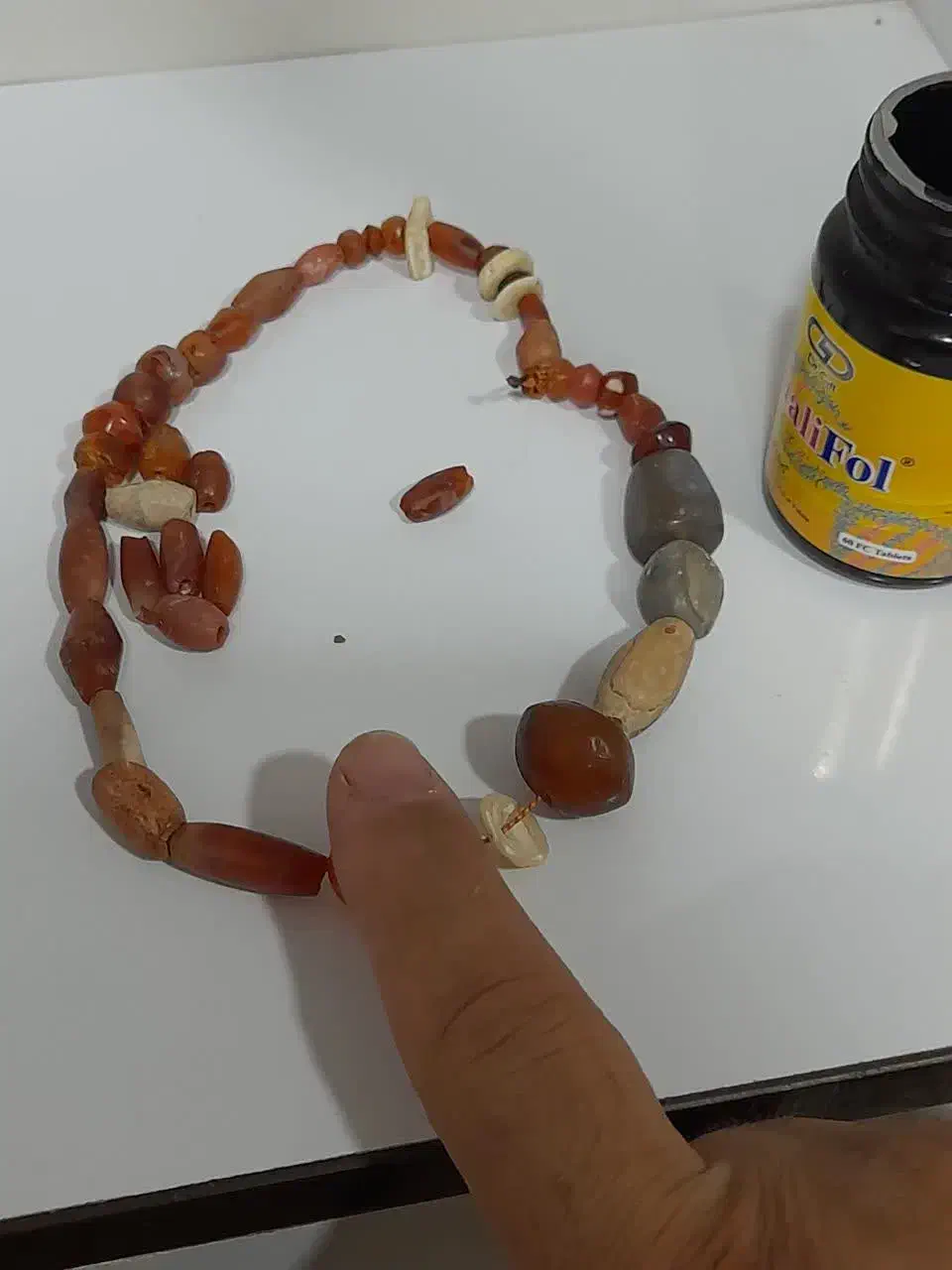 مهره های کهنه کهنه کهنه|کلکسیون اشیاء عتیقه|خرم‌آباد, |دیوار