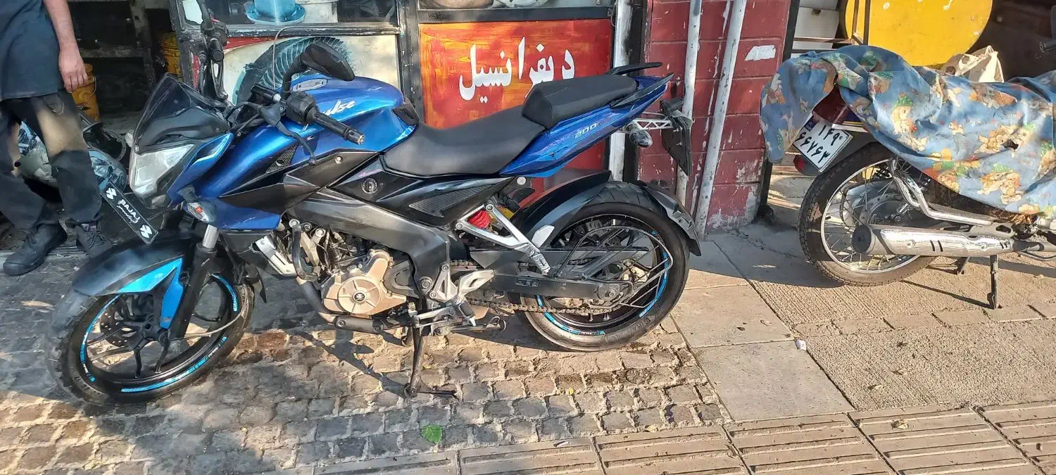 ان اس۲۰۰مدل۹۲|موتورسیکلت|تهران, زهتابی|دیوار