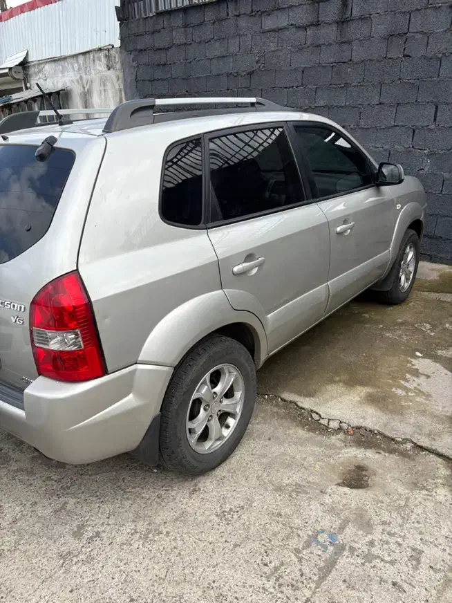 توسان 2009 موتور ۲۷۰۰|خودرو سواری و وانت|رشت, فلسطین|دیوار