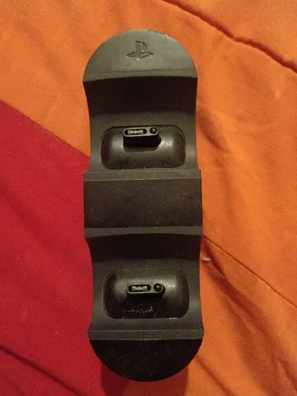 پایه شارژر دسته ps4 اصلی|کنسول، بازی ویدئویی و آنلاین|شیراز, زرهی|دیوار