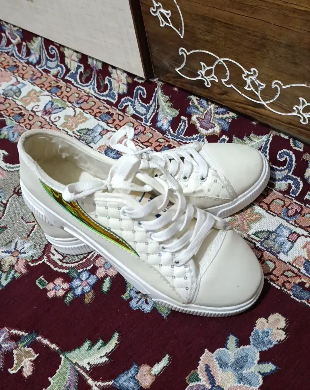 کفش|کیف، کفش، کمربند|مشگین شهر, |دیوار