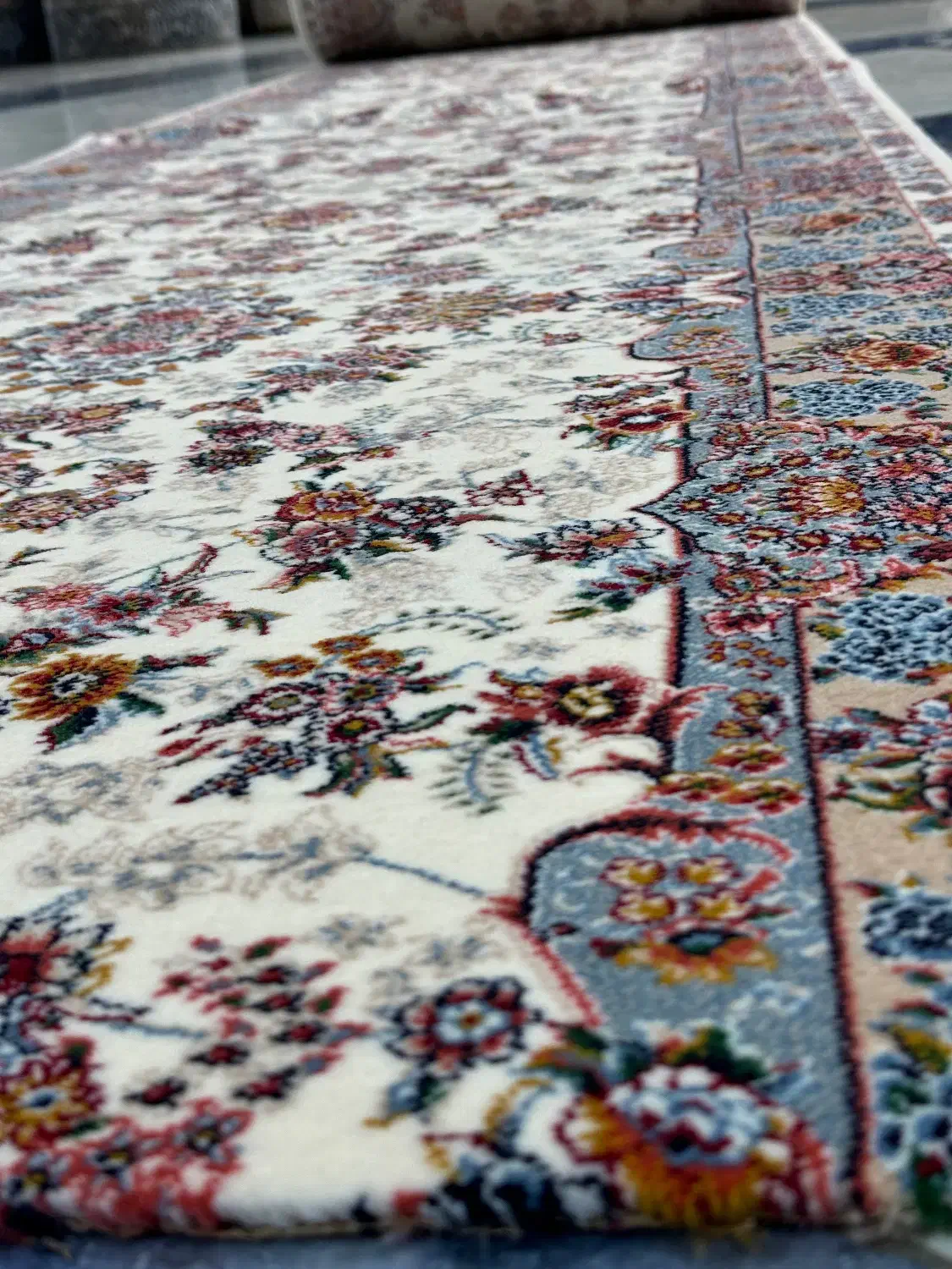 کناره ۷۰۰ شانه رنگ شاد|فرش|گرگان, |دیوار