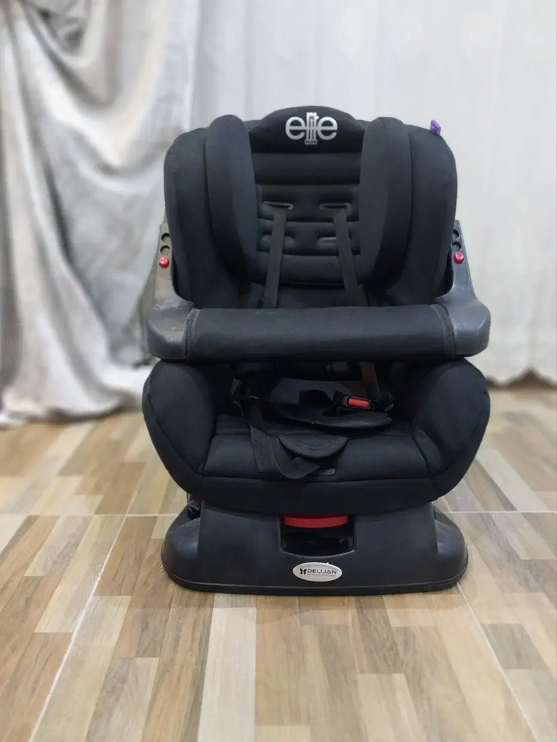 صندلی ماشین|تخت و صندلی بچه|مبارکه, |دیوار