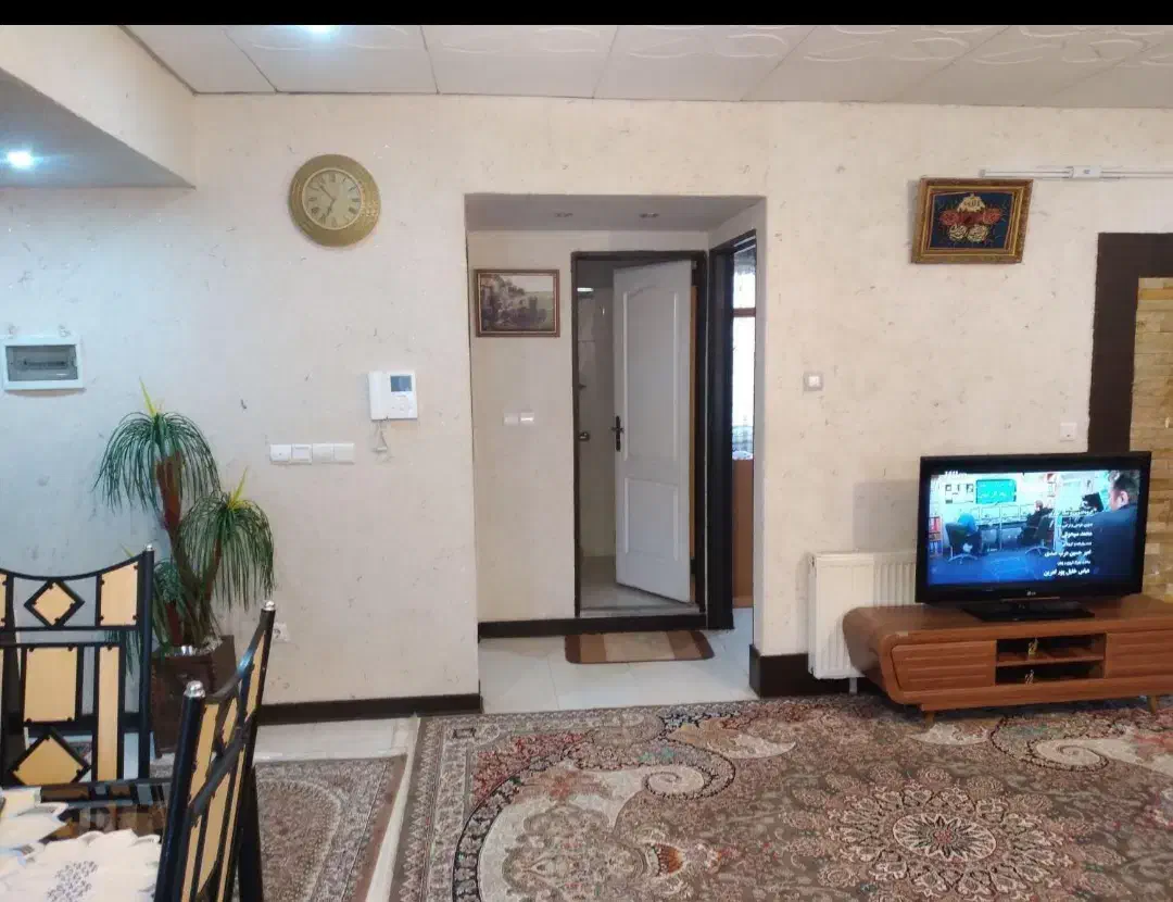 فروش واحد۸۲متری در وسط شهرک بهشتی|فروش آپارتمان|همدان, |دیوار