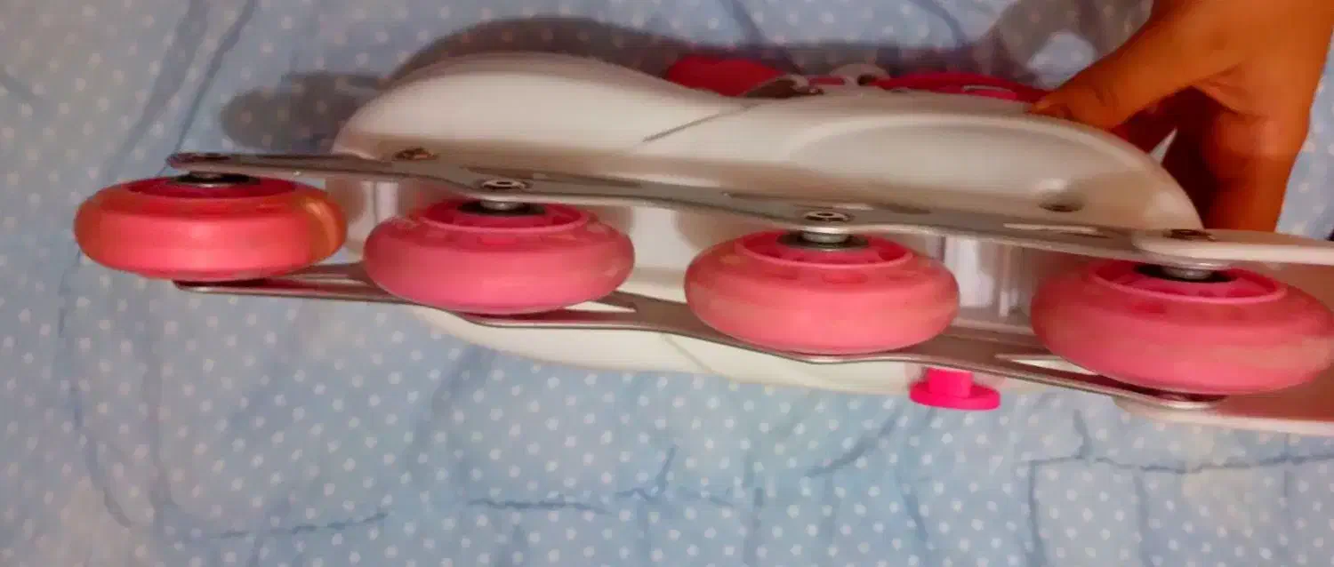 اسکیت تقریبا نو با وسایل کمکی|دوچرخه، اسکیت، اسکوتر|بندر دیر, |دیوار