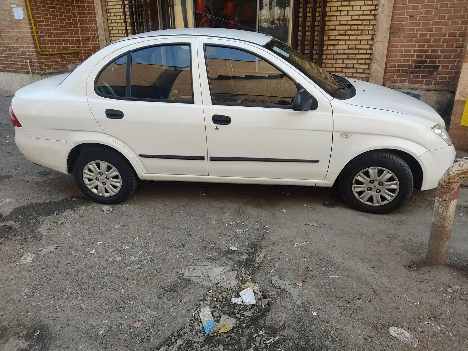 تیبا 98|خودرو سواری و وانت|تهران, میدان میوه و تره‌بار مرکزی|دیوار