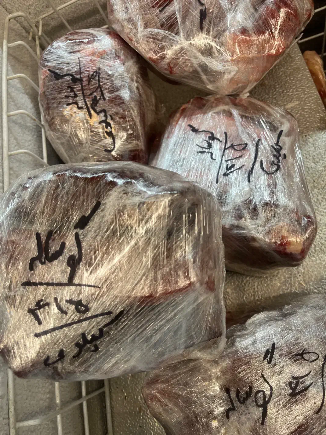 گوشت گوساله و گوسفندی منجمد|خوردنی و آشامیدنی|تهران, وحیدیه|دیوار