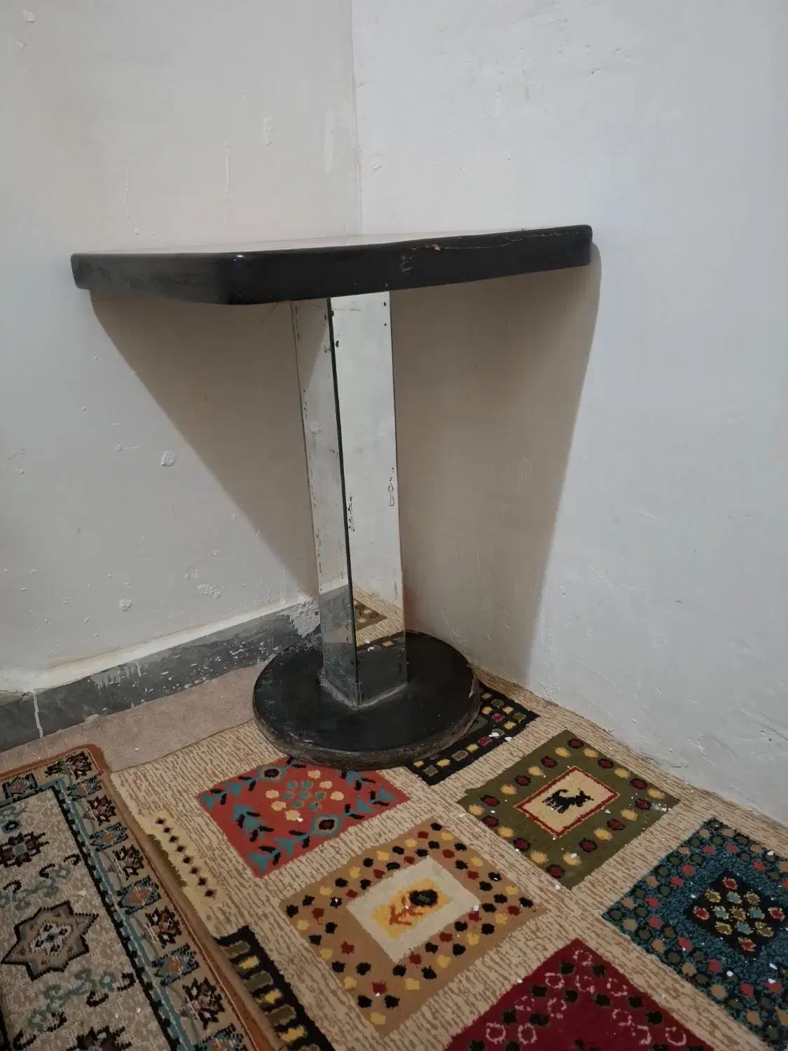 میز خاطره|میز تلفن|همدان, |دیوار