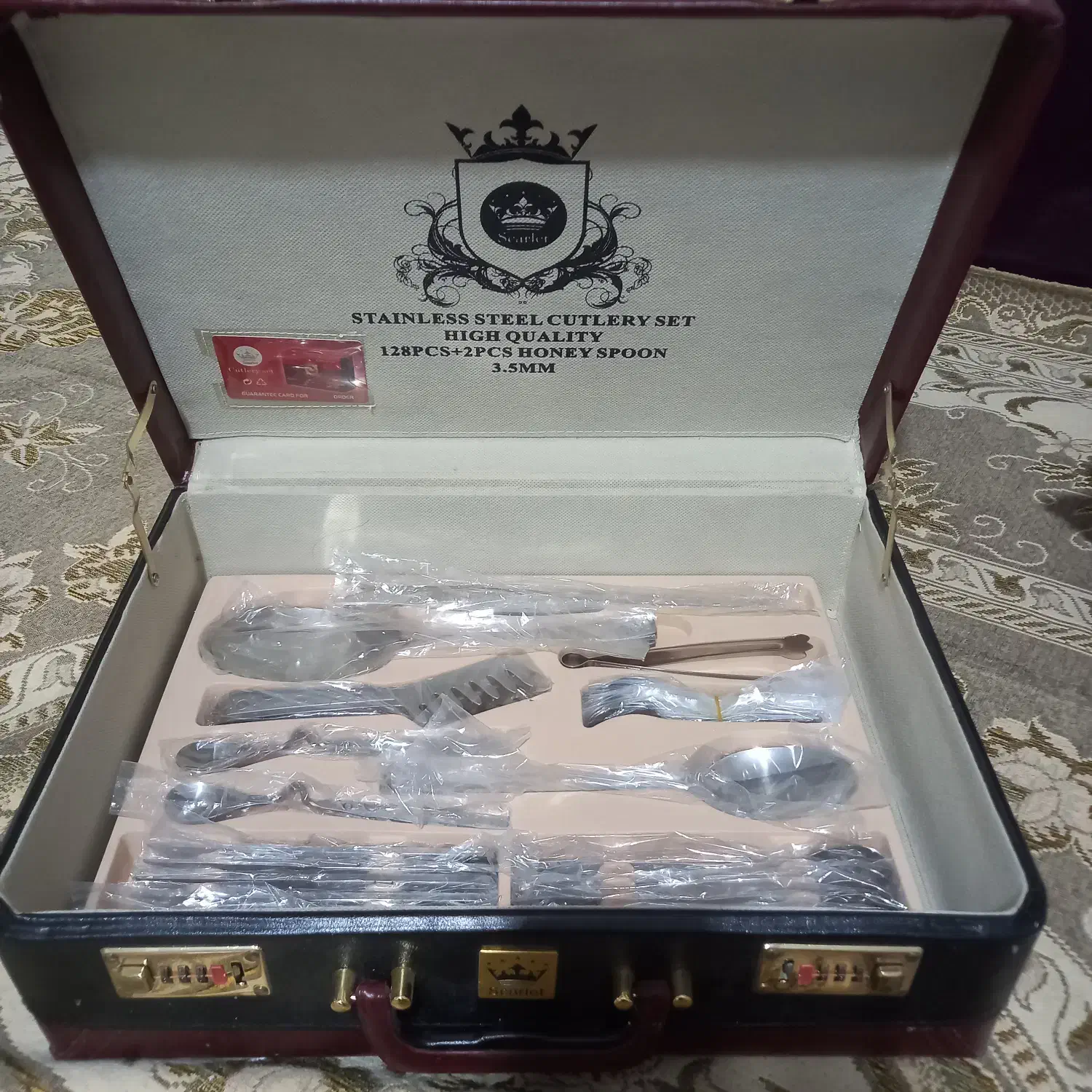 سرویس قاشق چنگال|ظروف سرو و پذیرایی|قم, پردیسان|دیوار