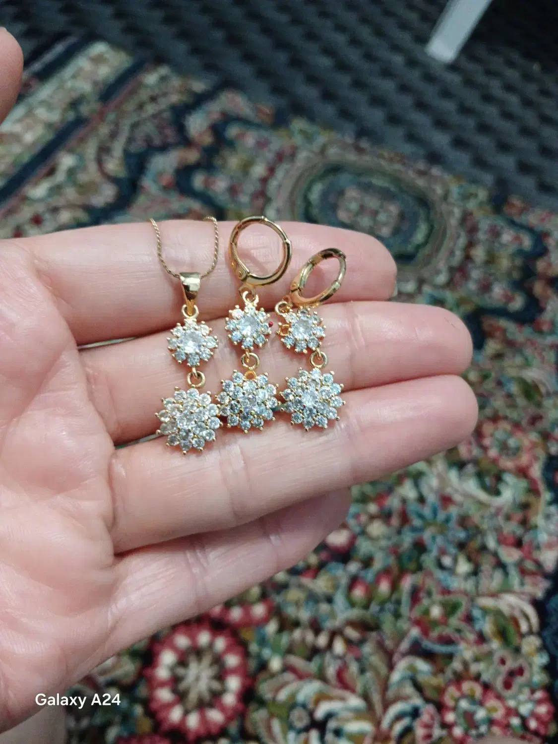 بدلیجات|زیورآلات و اکسسوری|رشت, پاستوریزه|دیوار