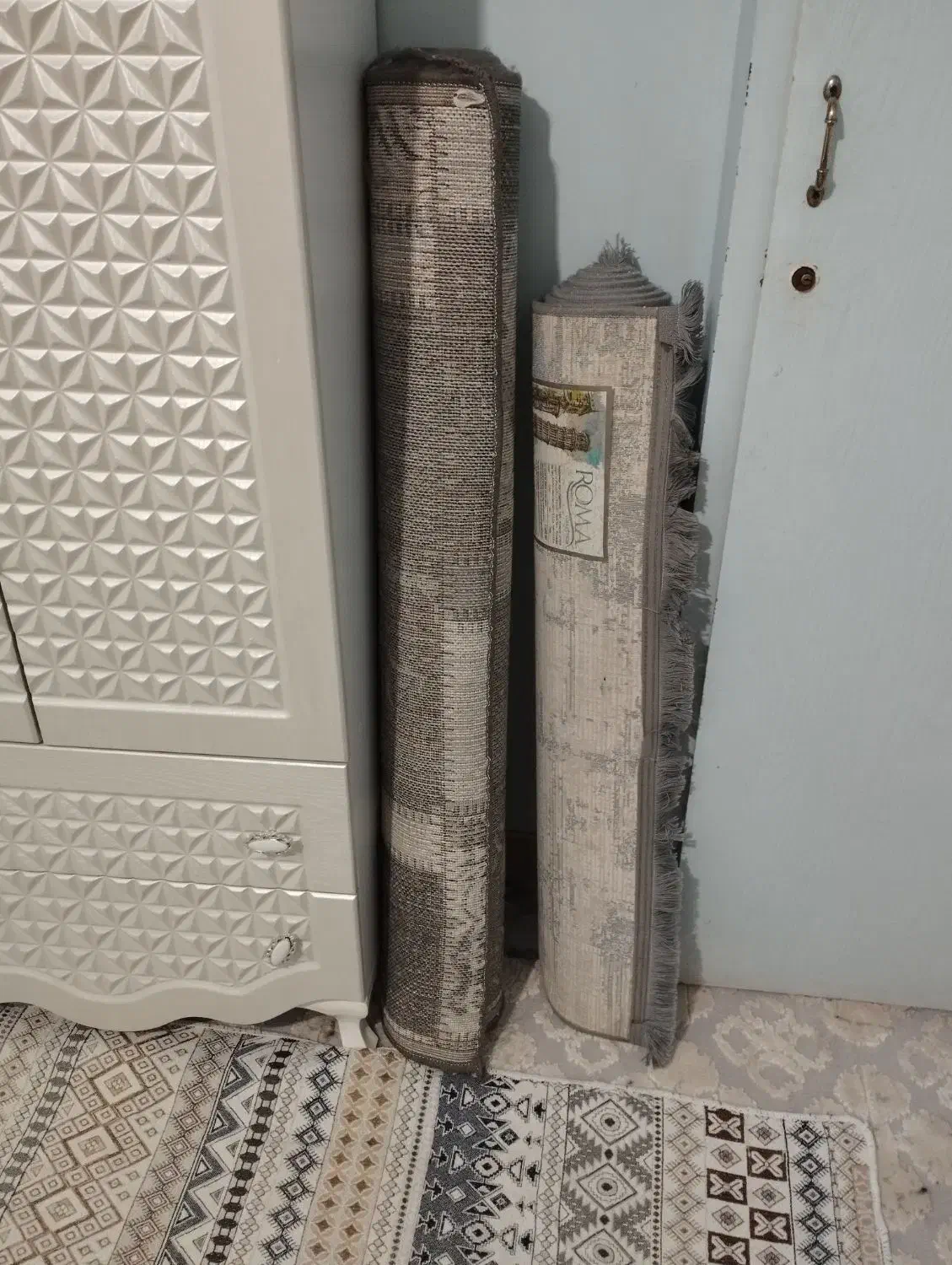 گلیم در حد نو سایز 2.5در2 و 120در3|گلیم، جاجیم، گبه|پرند, فاز ۴|دیوار