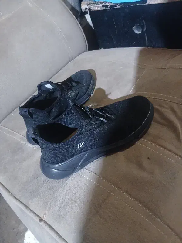 کفش|کیف، کفش، کمربند|اردبیل, |دیوار