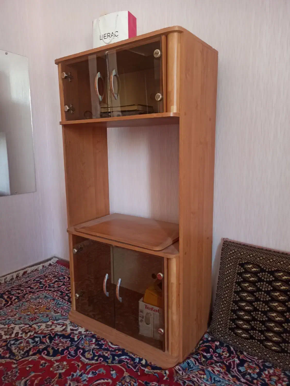 میز تلویزیون|میز تلویزیون|مهاجران, |دیوار