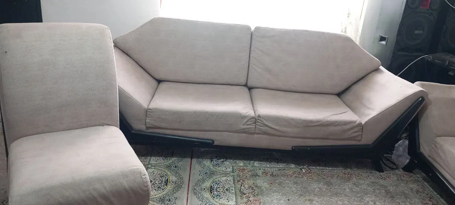 مبل 7نفره به علت جانداشتن 3میلیون فروشی|مبلمان خانگی و میز عسلی|چمستان, |دیوار