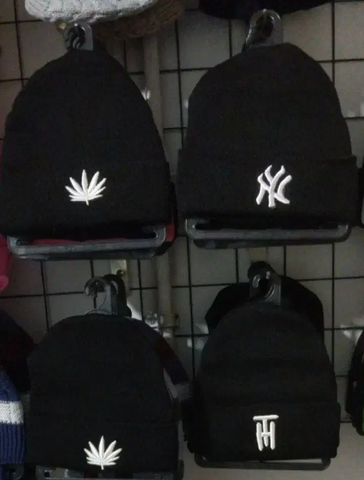 تولیدی کلاه عمده / کلاه عمده بافندگی|لباس|مشهد, حسین‌آباد|دیوار