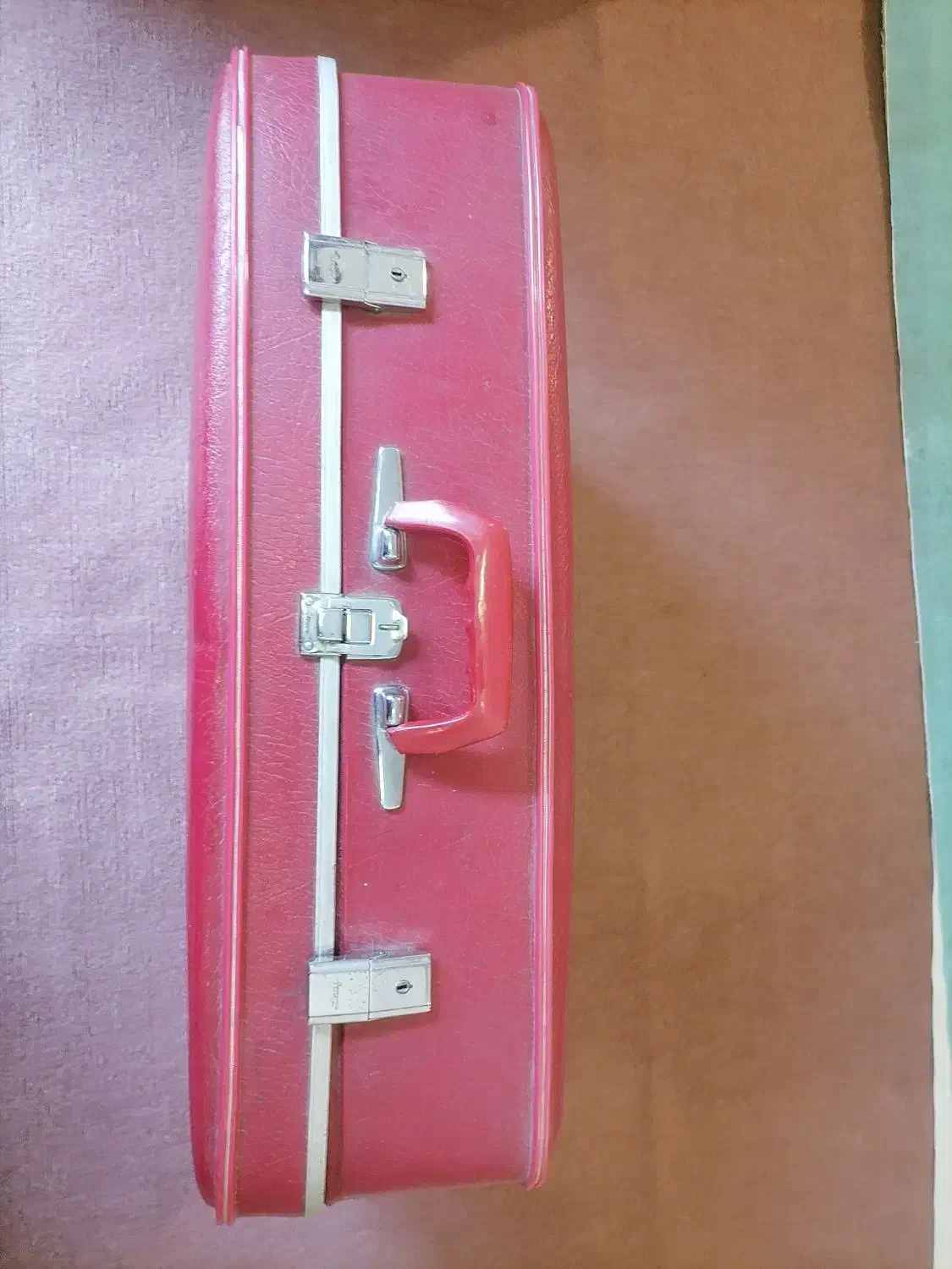 چمدان چرم|کیف، کفش، کمربند|گرگان, |دیوار