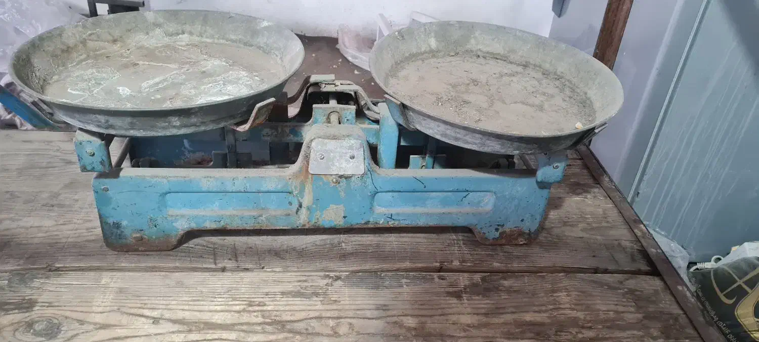 ترازو سنگی20کیلیویی همراه14ک سنگ ریز درشت|فروشگاه و مغازه|نسیم‌شهر, |دیوار