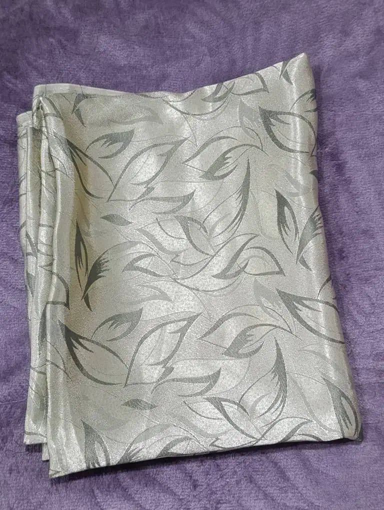 پارچه مجلسی|لباس|رشت, یخسازی|دیوار