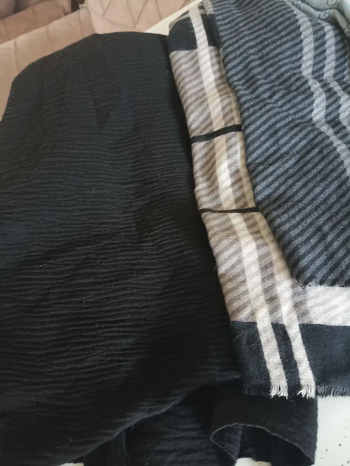 کفش وغیره دارم|ظروف سرو و پذیرایی|سبزوار, قصبه شرقی|دیوار