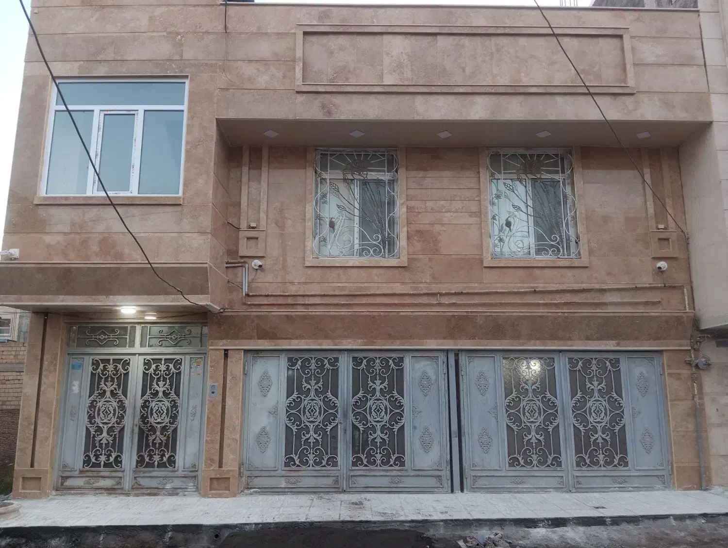 کاشی پله نما|خدمات پیشه و مهارت|میانه, |دیوار