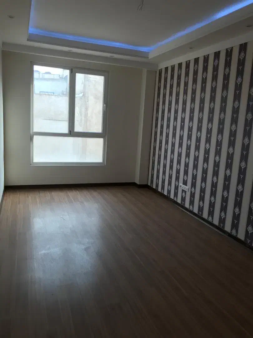 ۲۰۵ متر / فول/ ۳ خواب / ۳ پارکینگ/ کوی لاله