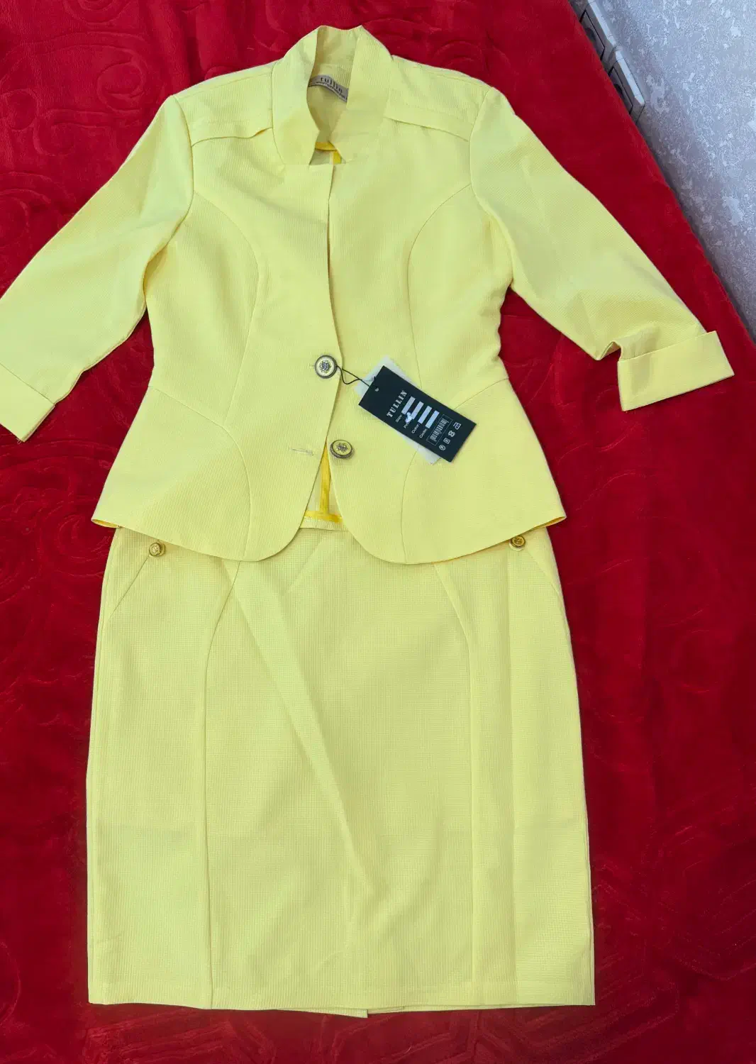 کت و دامن|لباس|کرج, عظیمیه|دیوار