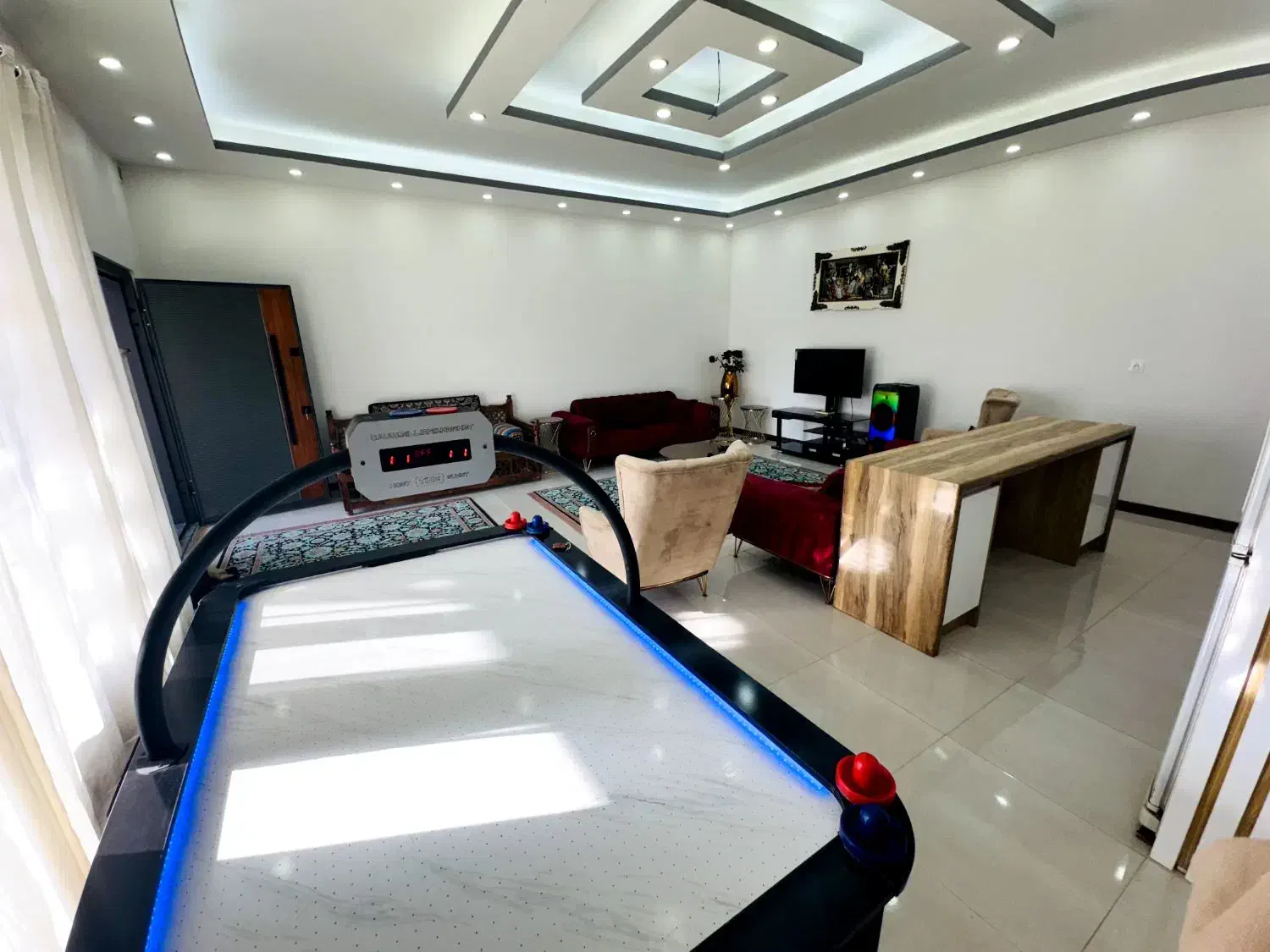 اجاره باغ ویلای استخردار سرپوشیده آبگرم خوشنام|اجارهٔ کوتاه‌مدت ویلا و باغ|فردیس, شهرک ناز|دیوار