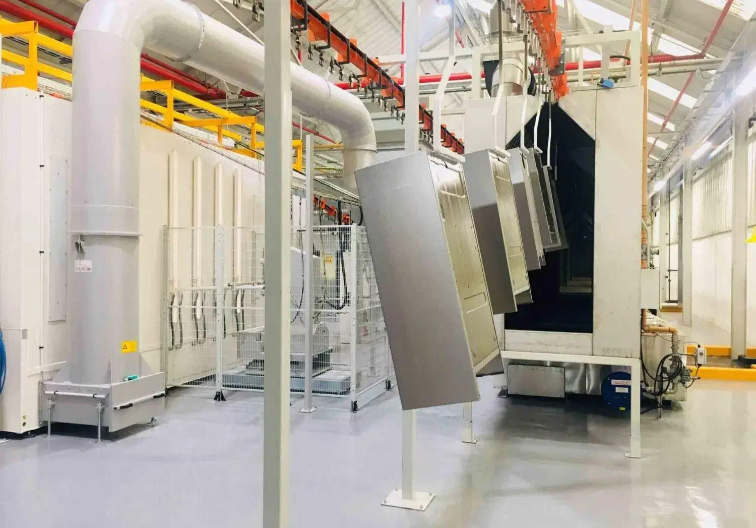 رنگ تمام کوره ای بدنه و درب کابینت های کهنه|خدمات پیشه و مهارت|کوهدشت, |دیوار