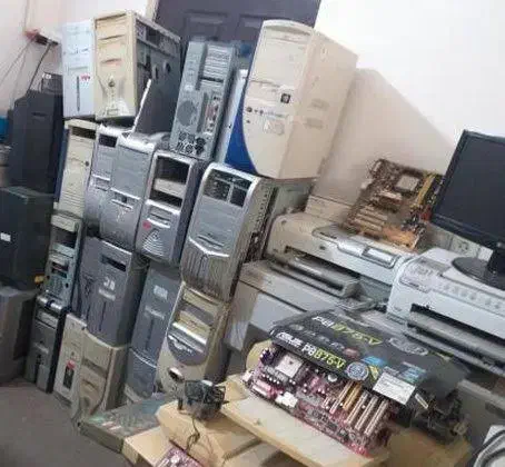 معامله کیس و مانیتور اوراقی|خدمات پیشه و مهارت|بروجرد, |دیوار