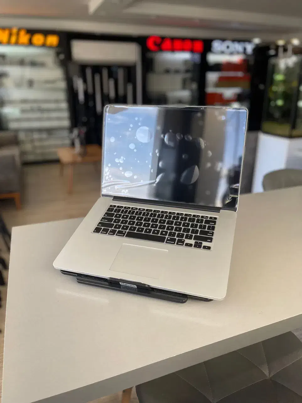 لپتاپ مکبوک پرو i7 رم۱۶ و ۲ گیگ گرافیک مجزا ۱۶اینچ|رایانه همراه|شیراز, پارک آزادی|دیوار