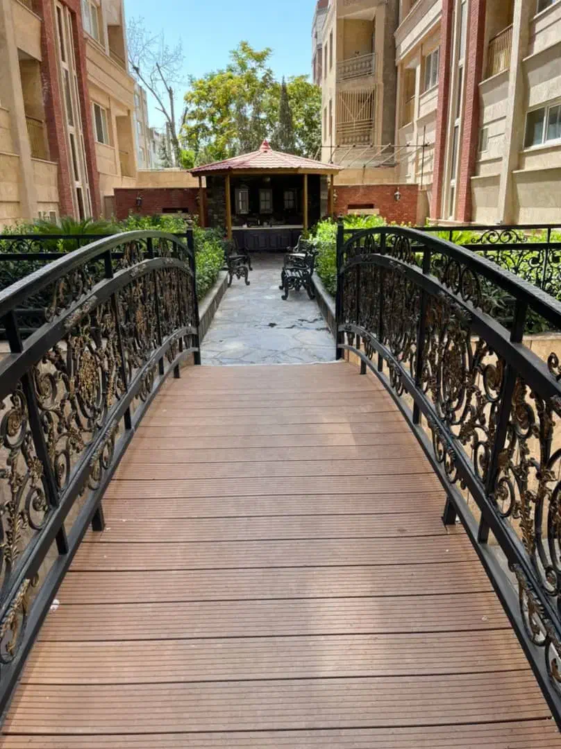 ۷۰ متر ۱ خواب برج باغ کلاسیک رویال با استخر