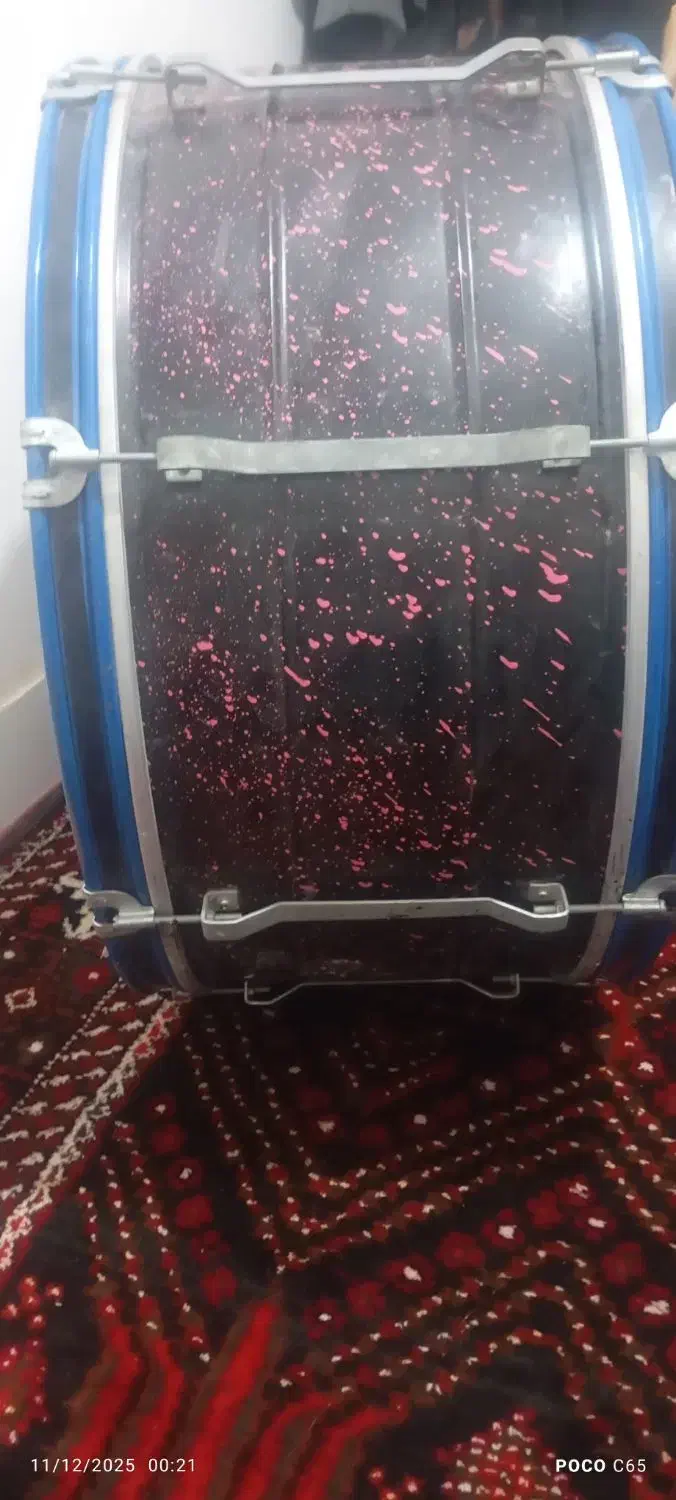 سلام|درام و پرکاشن|مشهد, میان ولایت|دیوار