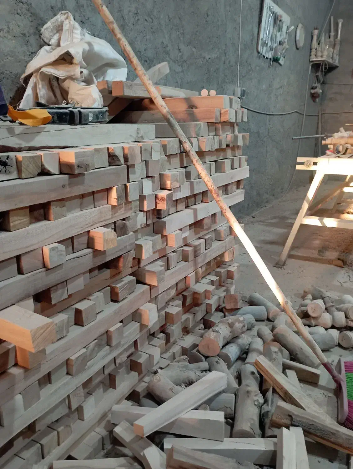 کرگر ساده|استخدام صنعتی، فنی، مهندسی|قم, دانش|دیوار