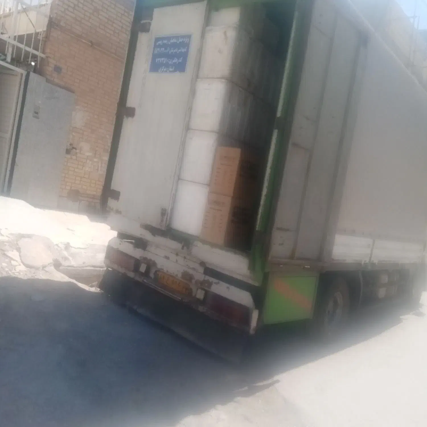 یخدان بزرگ|ظروف نگهدارنده، پلاستیکی، یک‌بارمصرف|بندر امام خمینی, |دیوار
